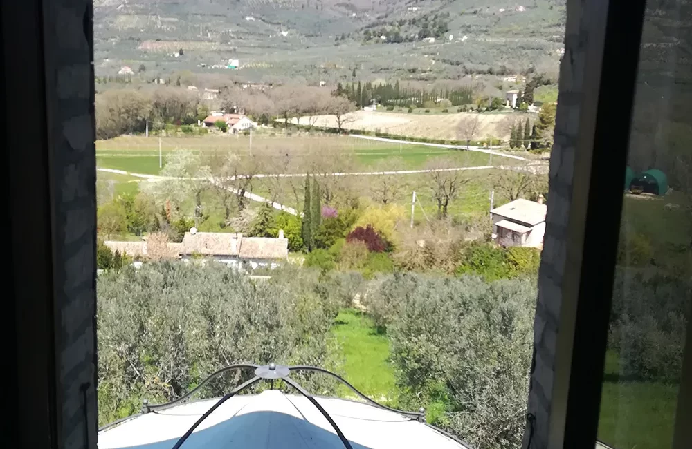 esterno-retro-casale-san-fortunato-spello